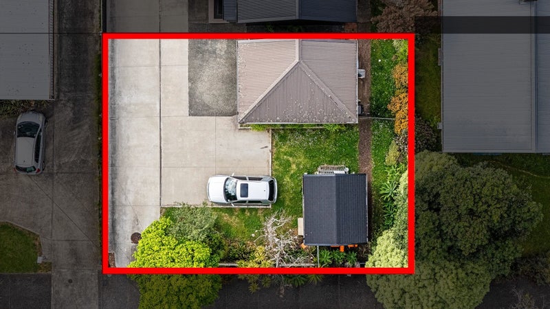 9A St Michaels Avenue, Point Chevalier, Auckland - Carousel 1
