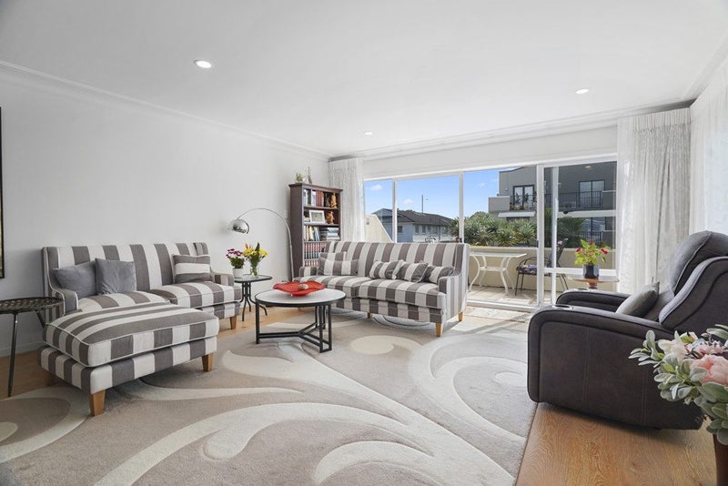 4/18 Speight Road, Kohimarama, Auckland - Carousel 1