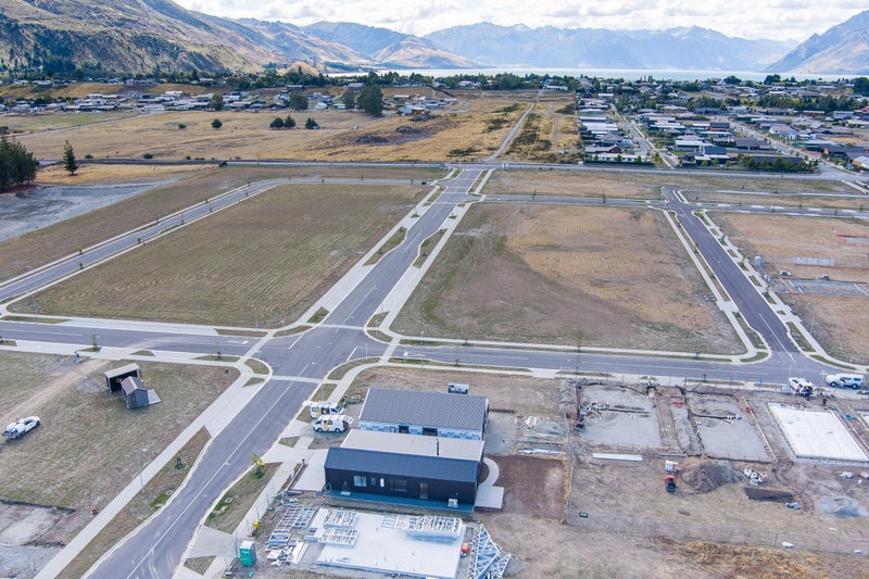 88 Longview Drive, LAKE HAWEA - Carousel 26