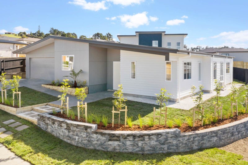 1 Joseph Kokich Avenue, Swanson, Auckland - Carousel 2