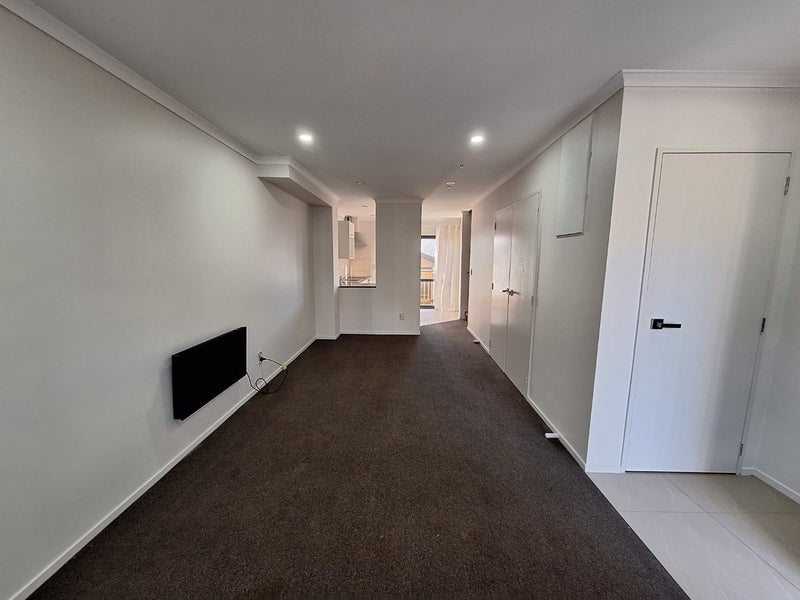 1/3 Wallson Crescent, Wiri, Auckland - Carousel 2