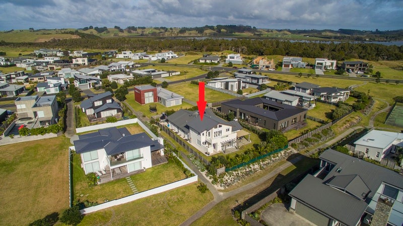 17 Kokopu Street, Warkworth - Carousel 15
