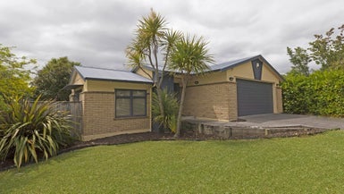 3 Cinnabar Place, Westgate, Auckland - Carousel 1