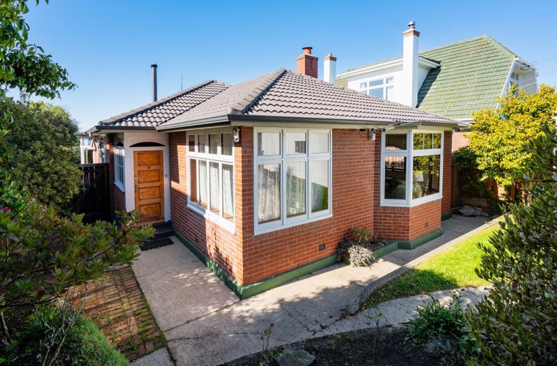 7 Bruce Street, Roslyn, Dunedin - Carousel 2