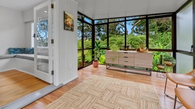 41 Valley View Road, Glenfield, Auckland - Carousel 1