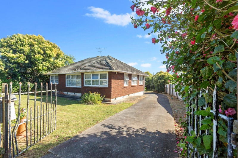 26 Crown Crescent, Otara, Auckland - Carousel 2