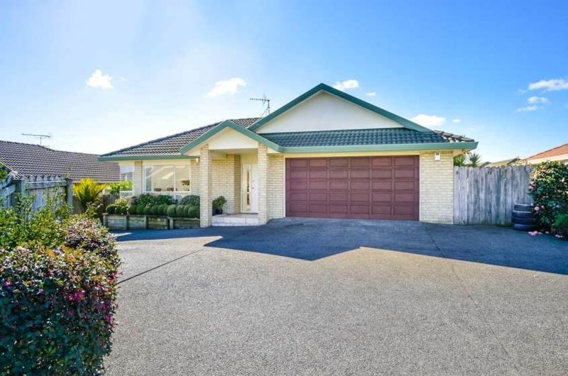 1/19 Carniew Place, Dannemora, Auckland - Carousel 1