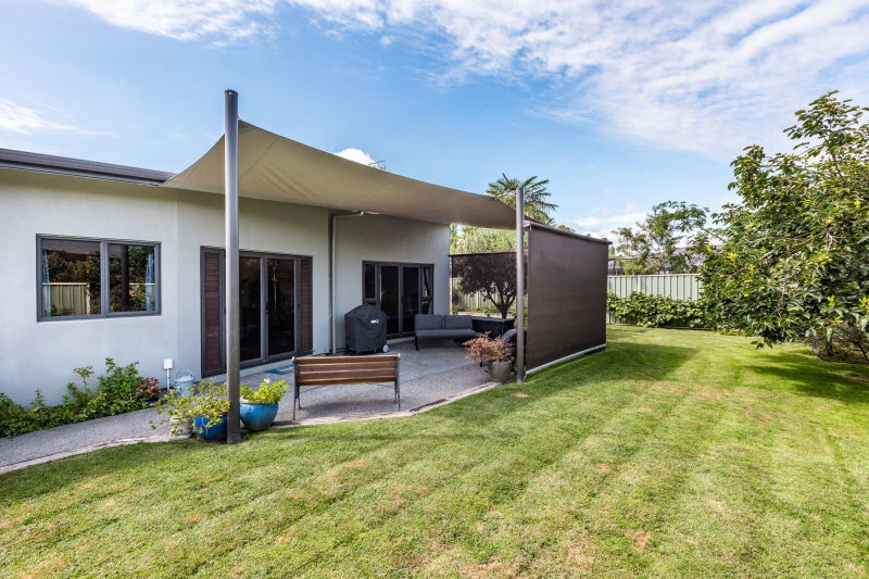 9 Chelsea Drive, Taradale, Napier - Carousel 1