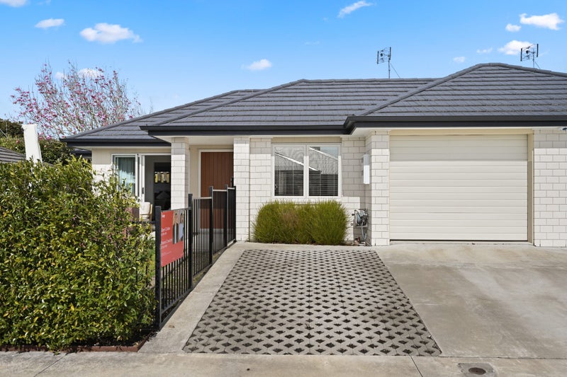 2/25 MacCallum Court, Rototuna, Hamilton - Carousel 2
