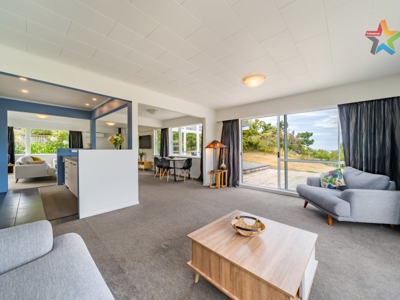 19 Timaru Grove, Kelson, Lower Hutt - Carousel 1