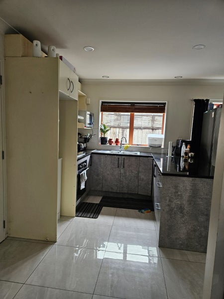 2A Carlton Street, Hillsborough, Auckland - Carousel 2