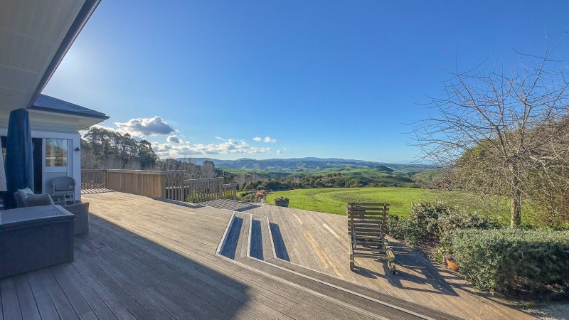 216 Esk Road, Pokeno - Carousel 1