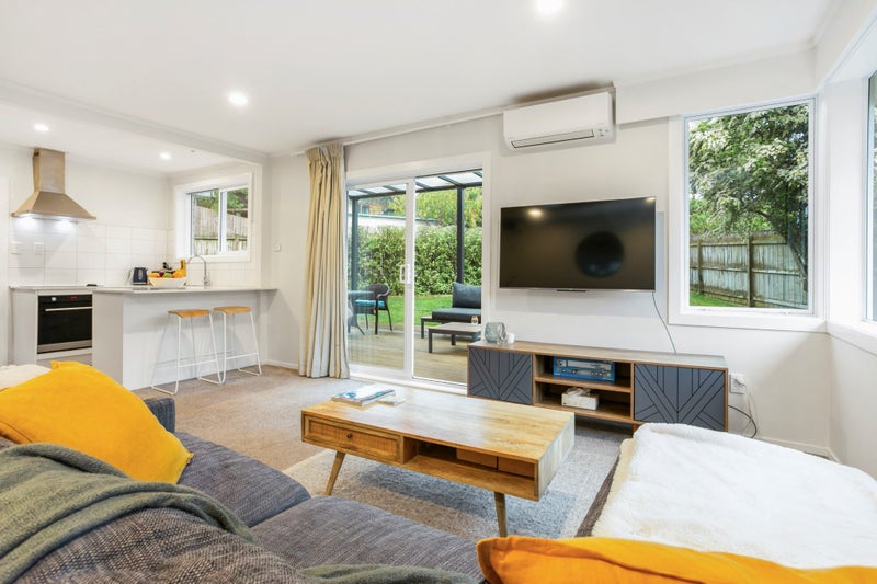 2/29 Angelo Avenue, Howick, Auckland - Carousel 1