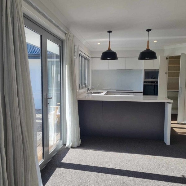 5 Turnbull Crescent, Wanaka - Carousel 2