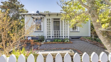 45 Tarikaka Street, Ngaio, Wellington - Carousel 1