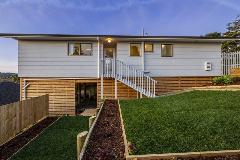 50 Tree View Avenue, Glenfield, Auckland - Carousel 16