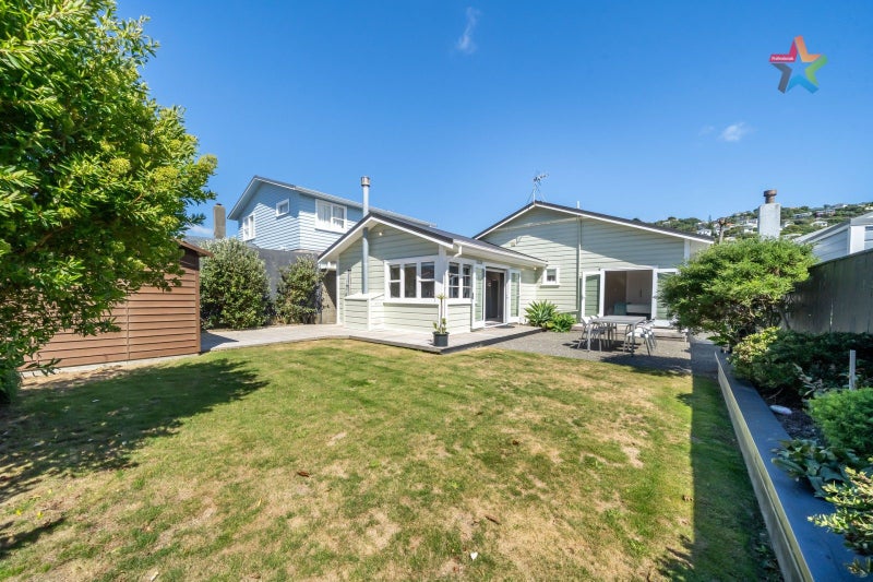 10 Palm Avenue, Lyall Bay, Wellington - Carousel 2