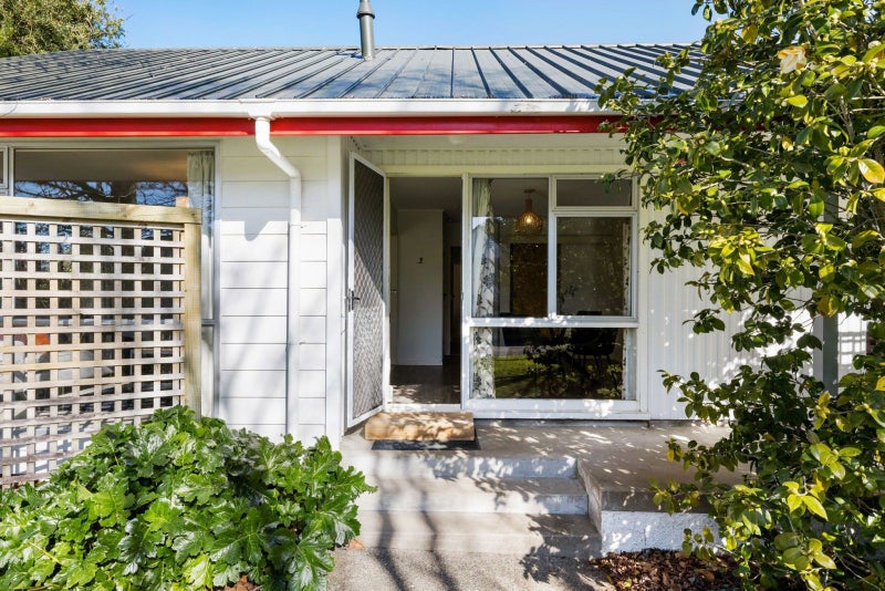 21 Morrow Avenue, St Andrews, Hamilton - Carousel 2