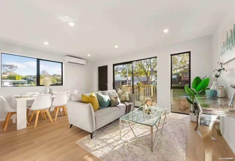 4A Blue Gum Rise, Sunnyhills, Auckland - Carousel 2