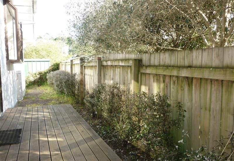 8A Serjeant Street, Henderson, Auckland - Carousel 2