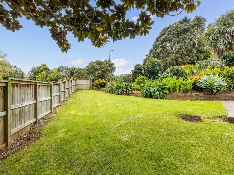 10 Nevada Drive, Merrilands, New Plymouth - Carousel 26