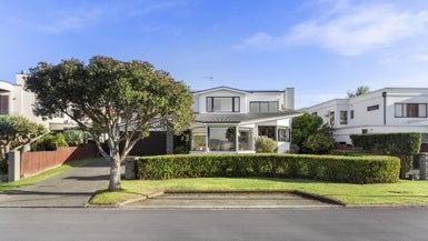 14 Danica Esplanade, Te Atatu Peninsula, Auckland - Carousel 1
