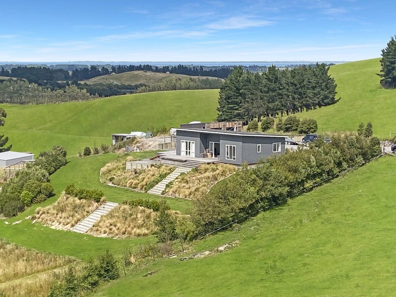 2/132 Ahuriri Road, Christchurch - Carousel 1