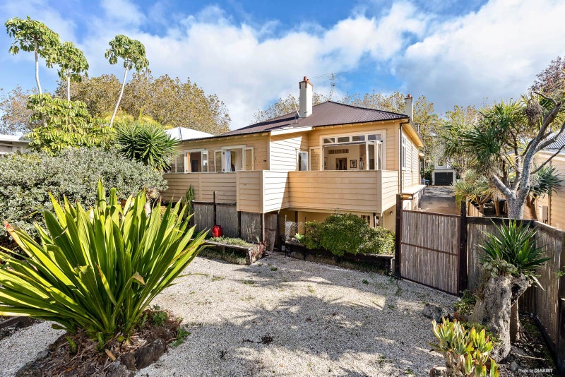 43 Selbourne Street, Grey Lynn, Auckland - Carousel 1