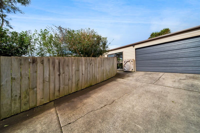 11A Wicklow Place, Bell Block, New Plymouth - Carousel 19
