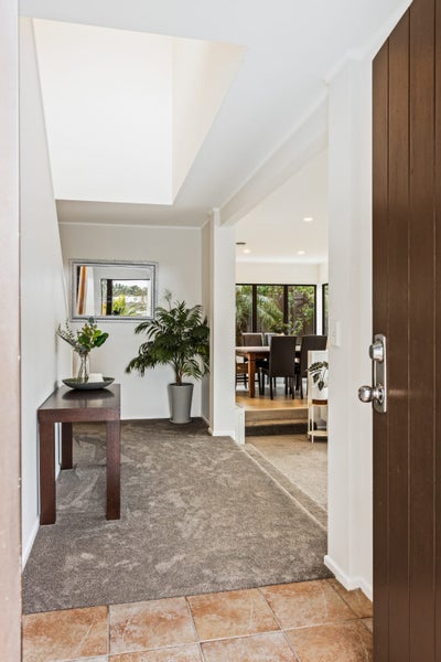 1/19 Hugh Green Drive, Pinehill, Auckland - Carousel 2