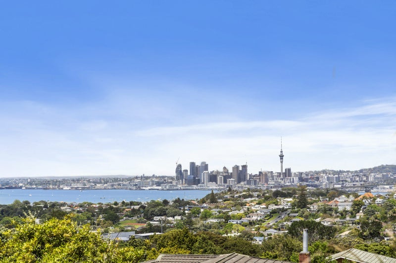 117 Pupuke Road, Northcote, Auckland - Carousel 2