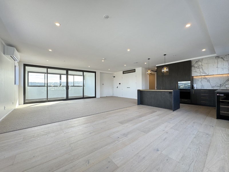 401/2A Ropa Lane, Miramar, Wellington - Carousel 1