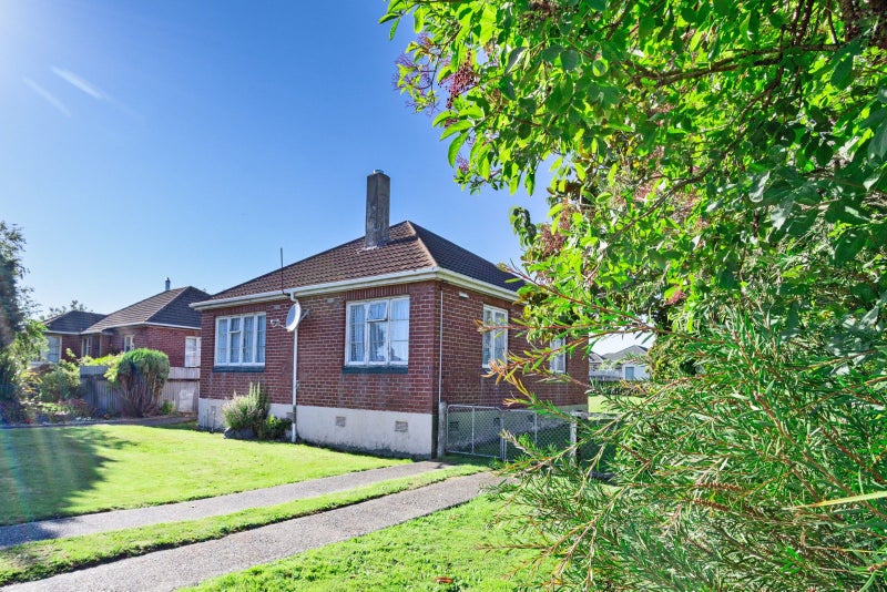 443 Tay Street, Turnbull Thomson Park, Invercargill - Carousel 1