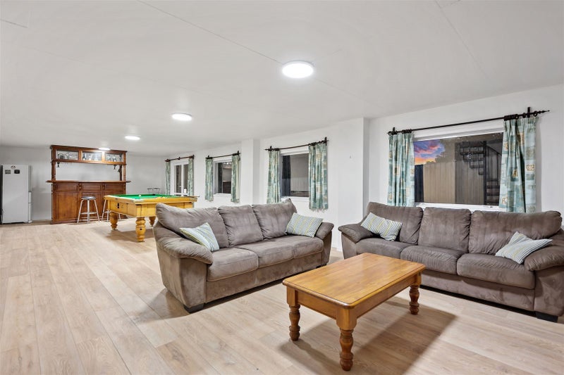 11 McBreen Avenue, Northcote, Auckland - Carousel 20