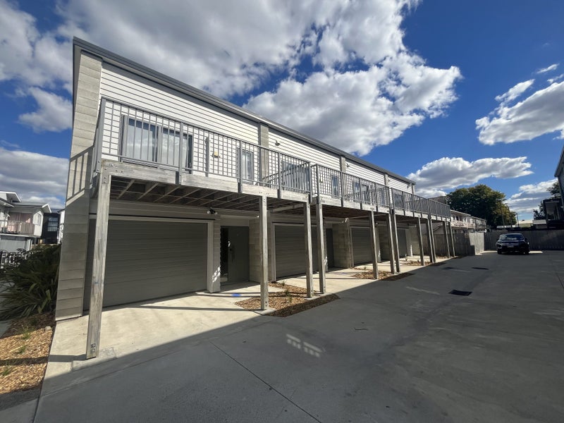 7/161 Nixon Street, Hamilton East, Hamilton - Carousel 1