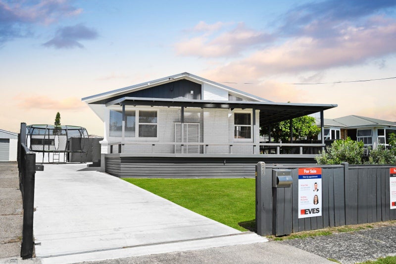 246 Bankwood Road, Chartwell, Hamilton - Carousel 1