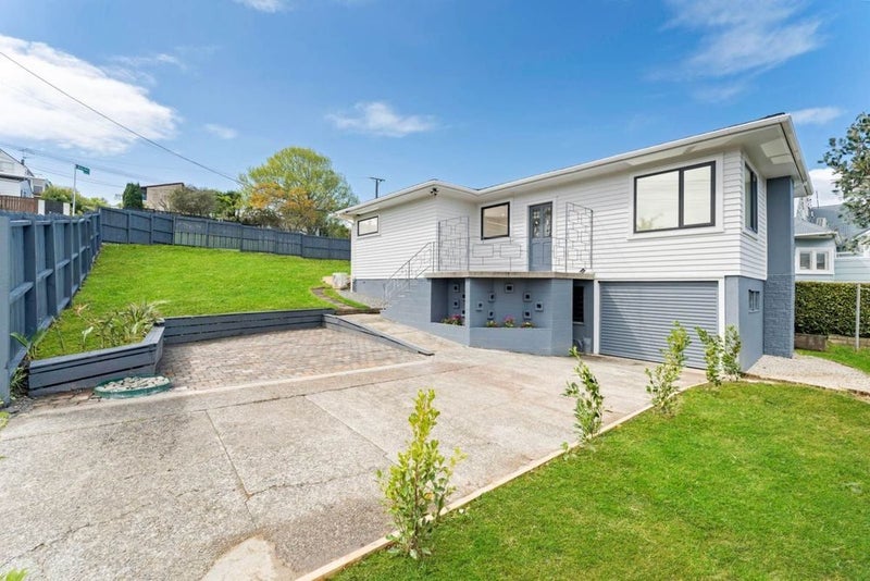 1/1 Brian Avenue, Forrest Hill, Auckland - Carousel 13