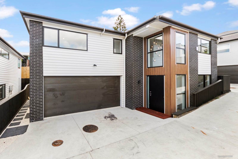 42C Kinross Street, Blockhouse Bay, Auckland - Carousel 1