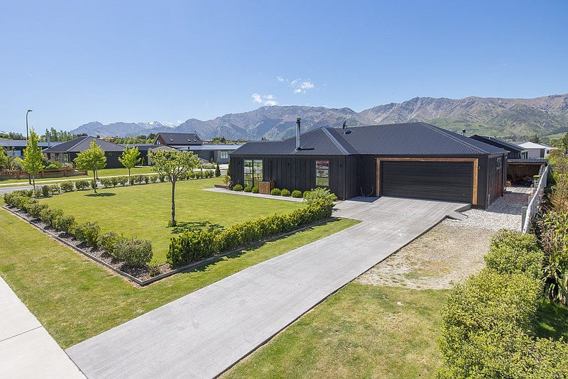2 Dingle ST, Hawea, Lake Hawea - Carousel 2