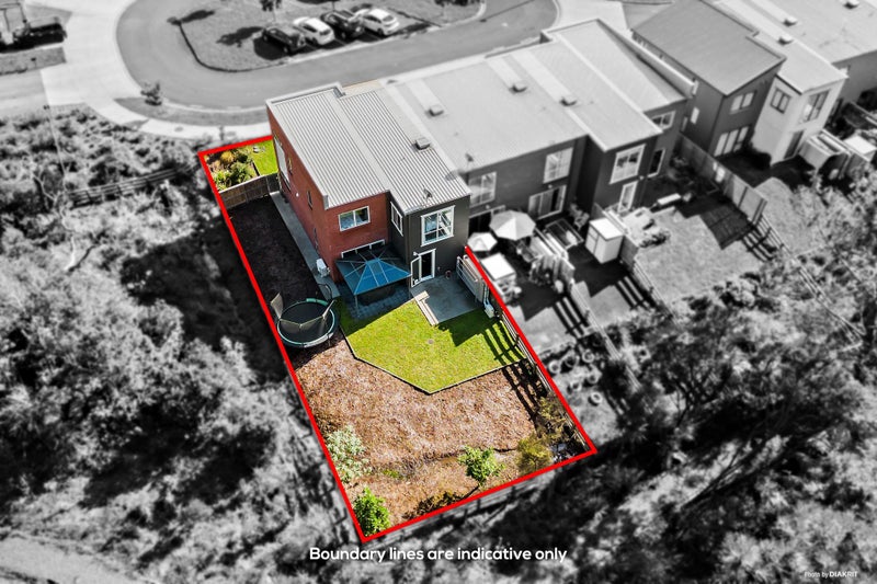 36 Orowaru Avenue, Massey, Auckland - Carousel 1