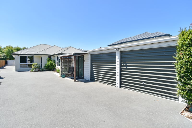 410 Memorial Avenue, Burnside, Christchurch - Carousel 1