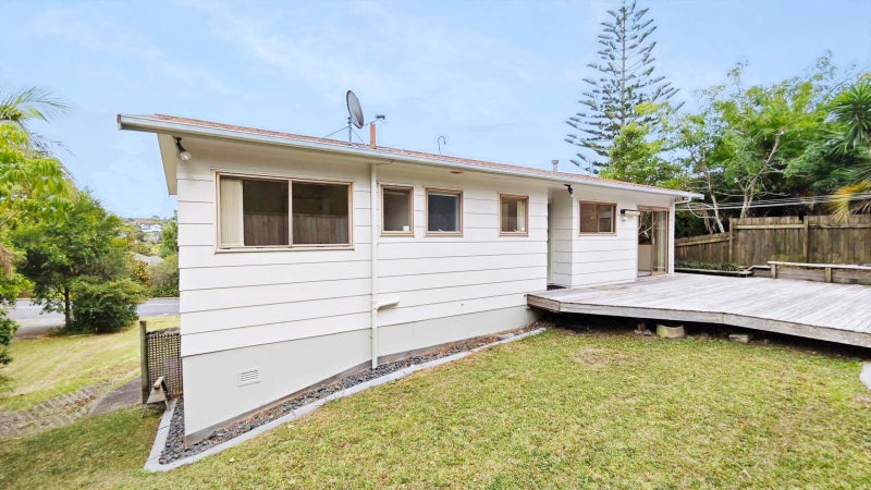 3 Capricorn Place, Browns Bay, Auckland - Carousel 2