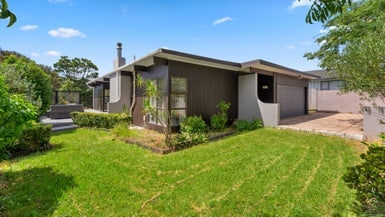 87 Porritt Avenue, Chatswood, Auckland - Carousel 1