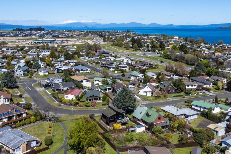 1/8 Tobin Place, Richmond Heights, Taupō - Carousel 18