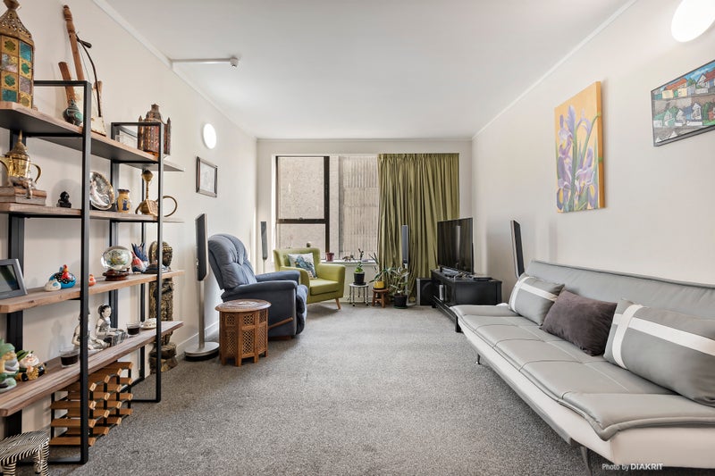 33/70 Hobson Street, Thorndon, Wellington - Carousel 1