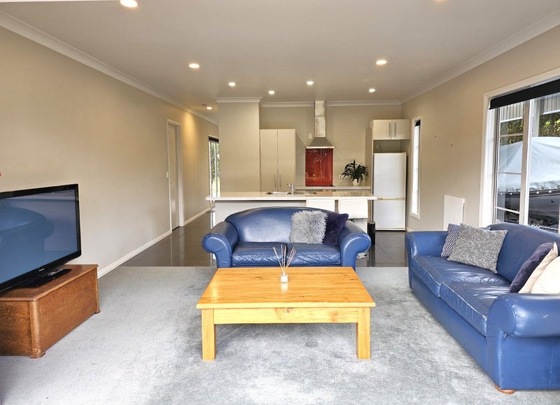 12 Beckside Close, Matangi, Hamilton - Carousel 2