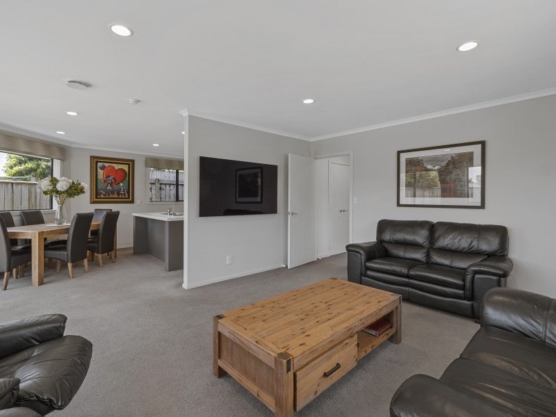 9A Wilton Street, Westown, New Plymouth - Carousel 26