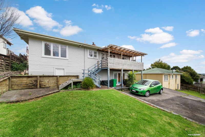 58 Awaroa Road, Sunnyvale, Auckland - Carousel 1