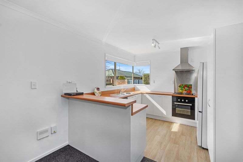 6 Riegler Place, Belfast, Christchurch - Carousel 2