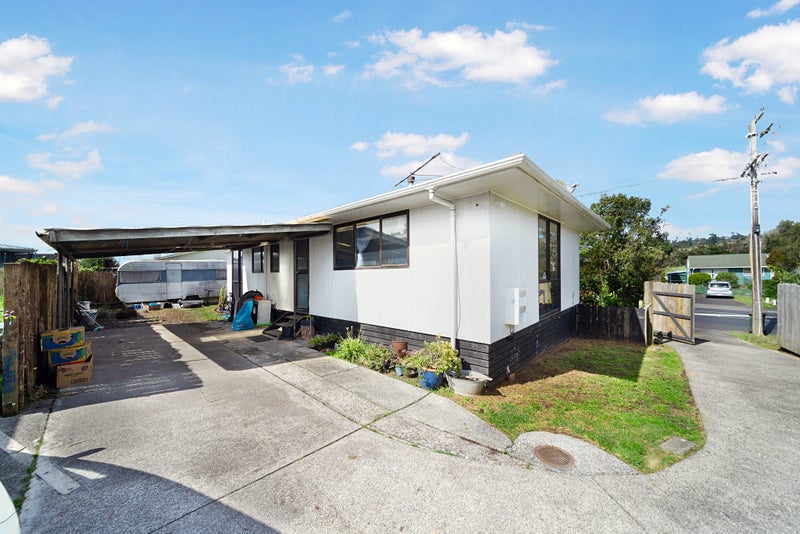 1/88 Parrs Cross Road, Henderson, Auckland - Carousel 1